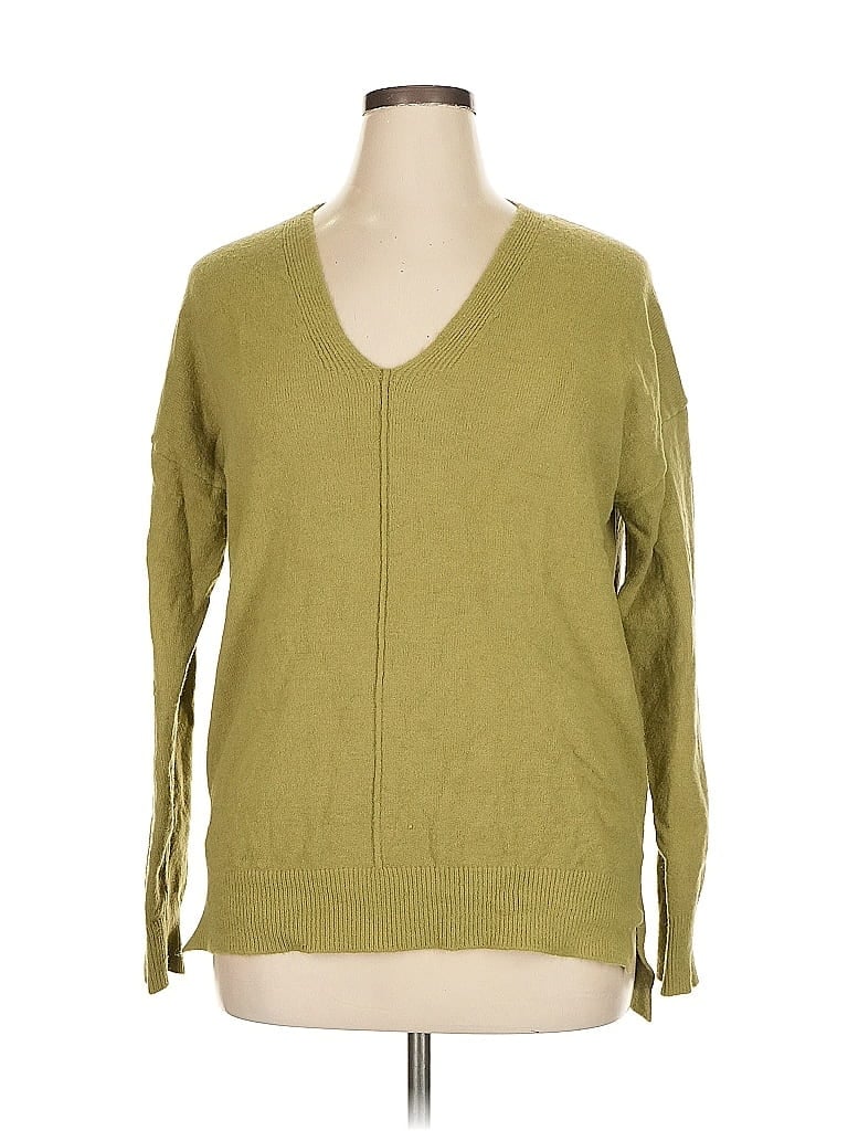Pre-owned Assorted Brands Pullover Sweater In Green