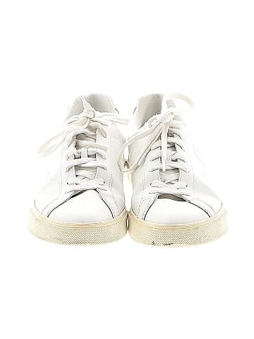 VEJA Sneakers (view 2)