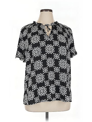 Liz Claiborne Career Short Sleeve Blouse (view 1)