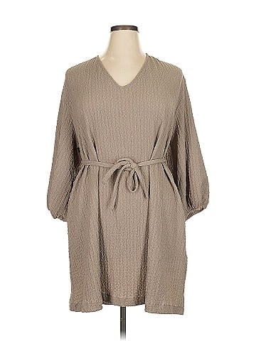 H&M Casual Dress (view 1)