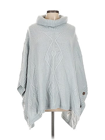 Simply Noelle Poncho (view 1)