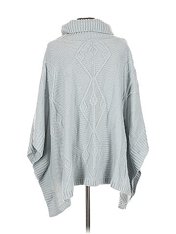 Simply Noelle Poncho (view 2)
