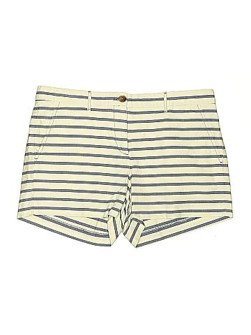 Gap Shorts (view 1)