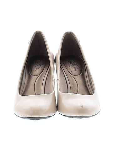 Life Stride Heels (view 2)