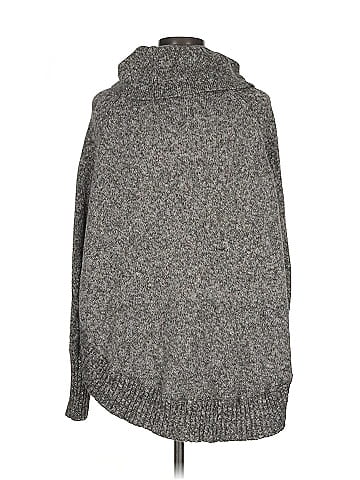 Leo & Nicole Pullover Sweater (view 2)