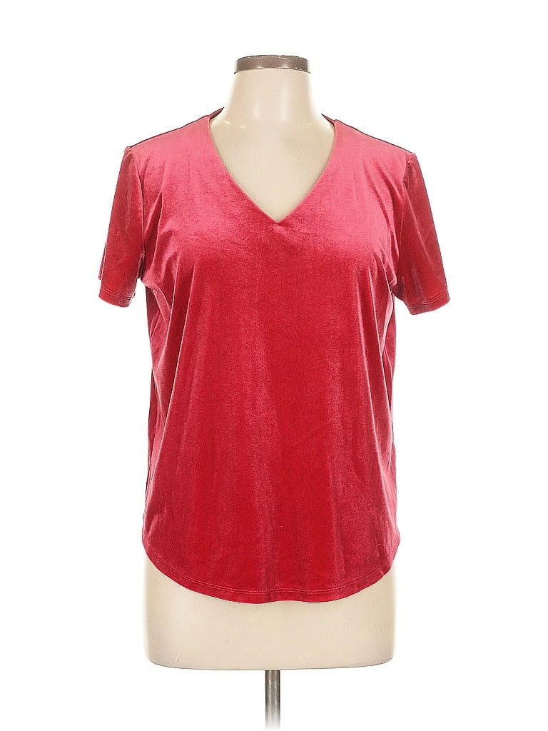 Click to view more detailed imagery on our partner's website Pre-owned Simply Styled Short Sleeve Top Red V Neck Tops