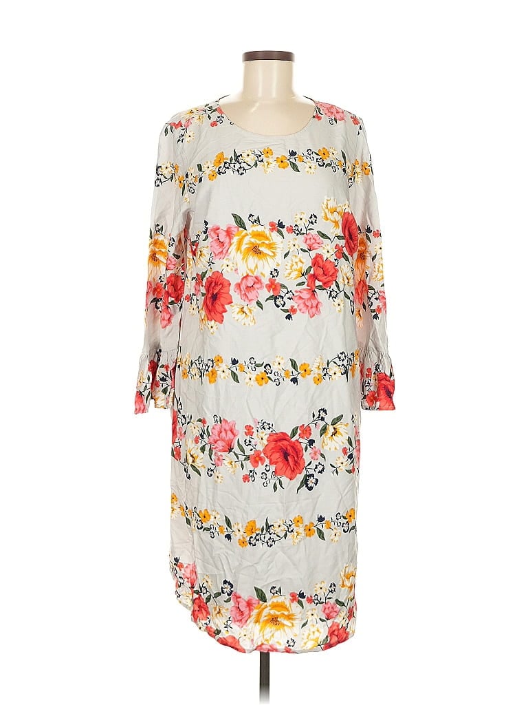 Click to view more detailed imagery on our partner's website Pre-owned Old Navy Casual Dress In Gray