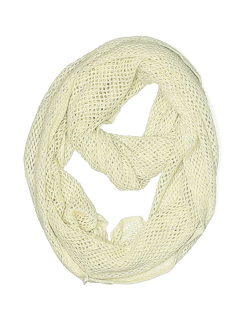 Pre-owned Steve Madden Scarf In White