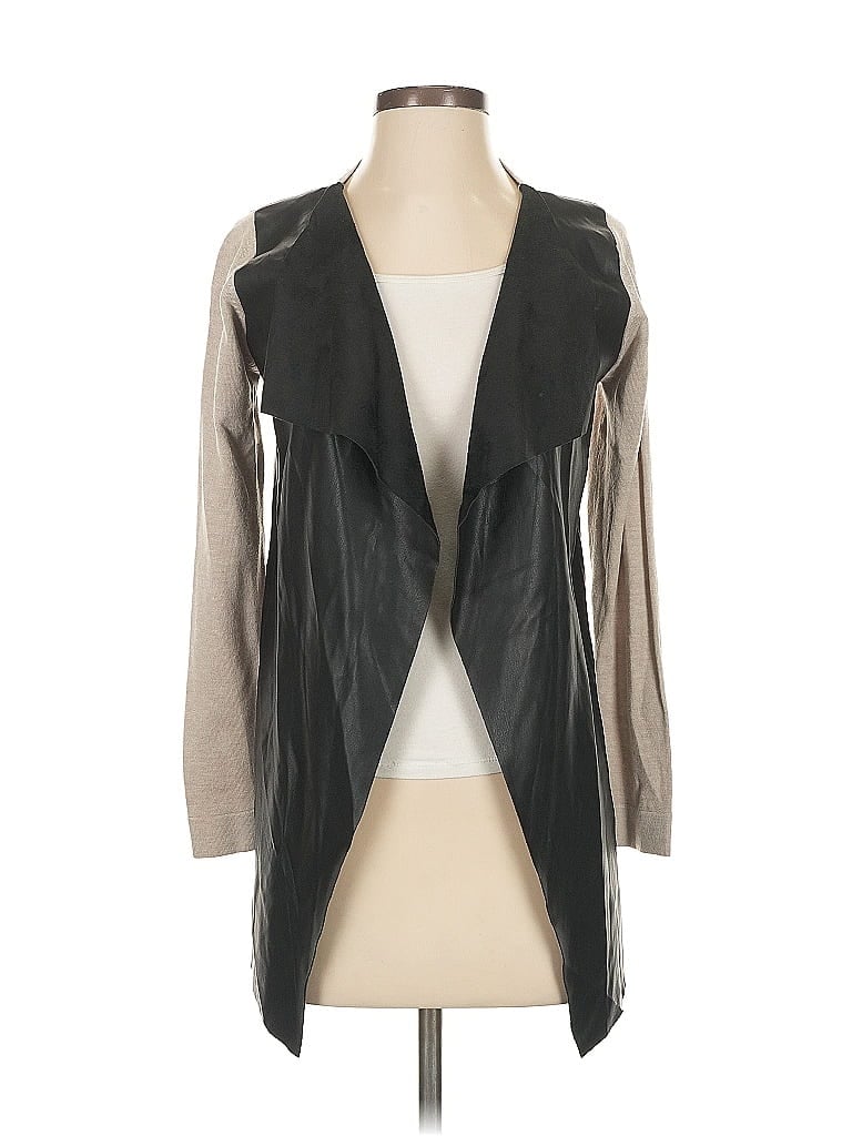 Click to view more detailed imagery on our partner's website Pre-owned Zara Cardigan Sweater In Gray