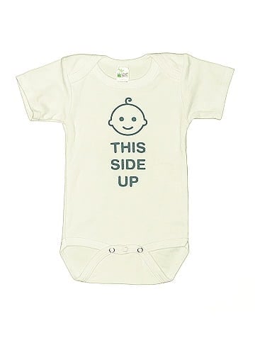 Laughing Giraffe Short Sleeve Onesie (view 1)