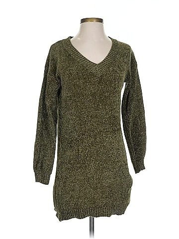 Derek Heart Pullover Sweater (view 1)