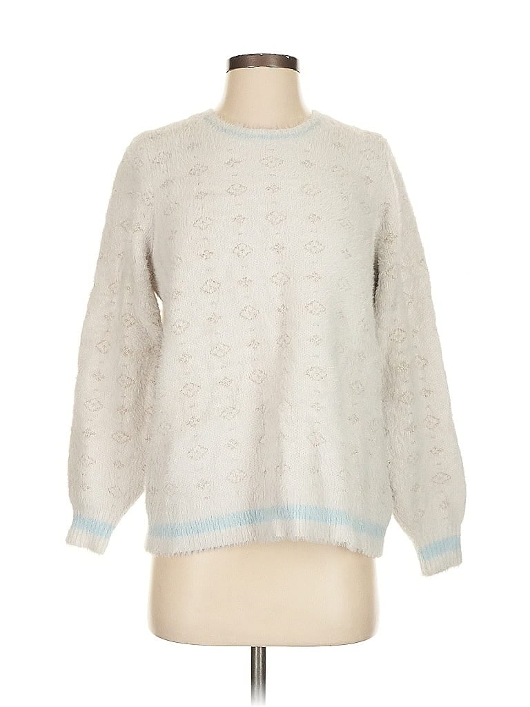 Pre-owned Torrid Pullover Sweater In White