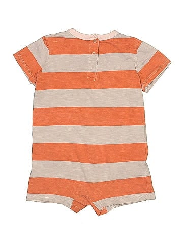 Primary Clothing Short Sleeve Outfit (view 2)