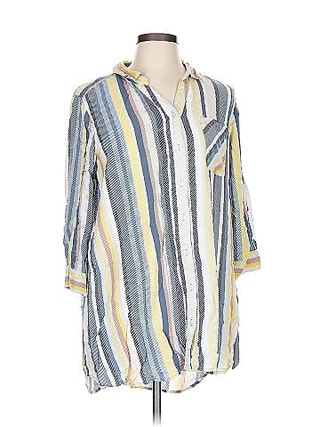 Khakis & Co 3/4 Sleeve Button-Down Shirt (view 1)
