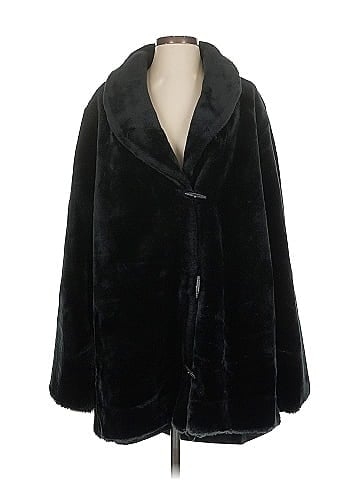 Donna Salyers' Fabulous Furs Coat (view 1)