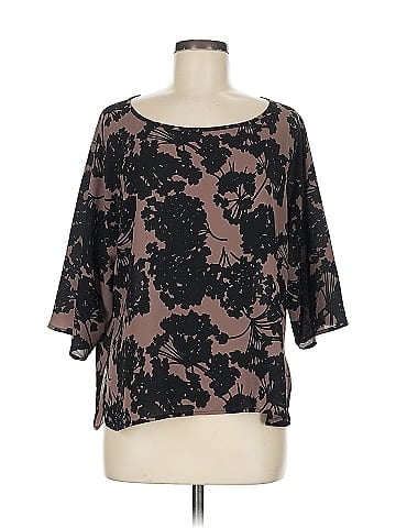 Paper Crown 3/4 Sleeve Blouse (view 1)