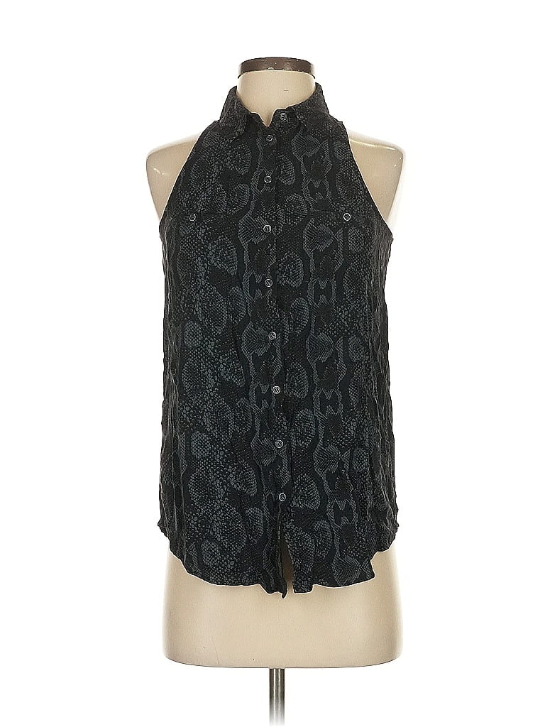Pre-owned Bella Luxx Sleeveless Blouse In Black