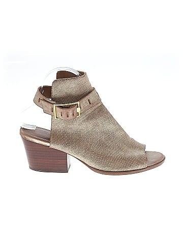 Nicole Heels (view 1)