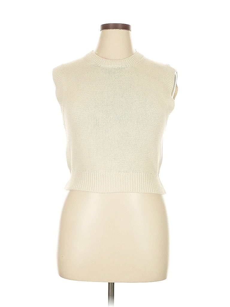 Double Zero Sweater Vest In White