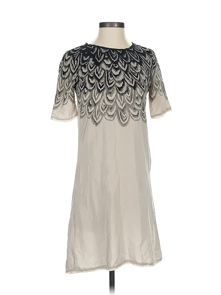 Pre-owned Bcbgmaxazria Casual Dress In Gray