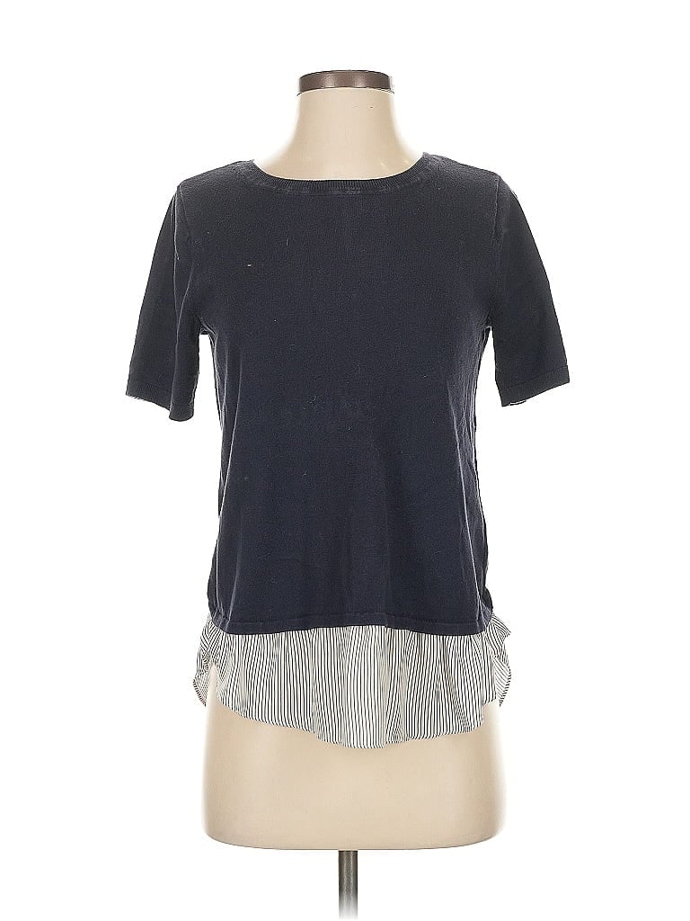 Click to view more detailed imagery on our partner's website Pre-owned Ann Taylor Loft Short Sleeve Top Gray Stripes Pattern Crew Neck Tops