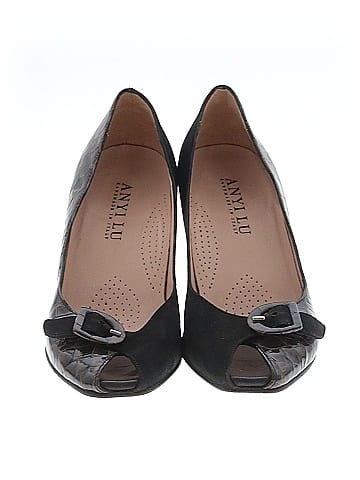 Anyi Lu Heels (view 2)