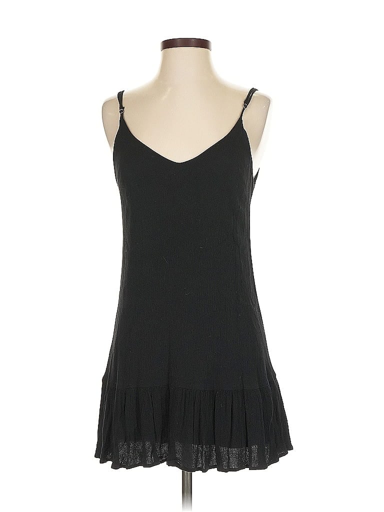 Click to view more detailed imagery on our partner's website Pre-owned Lulus Casual Dress In Black