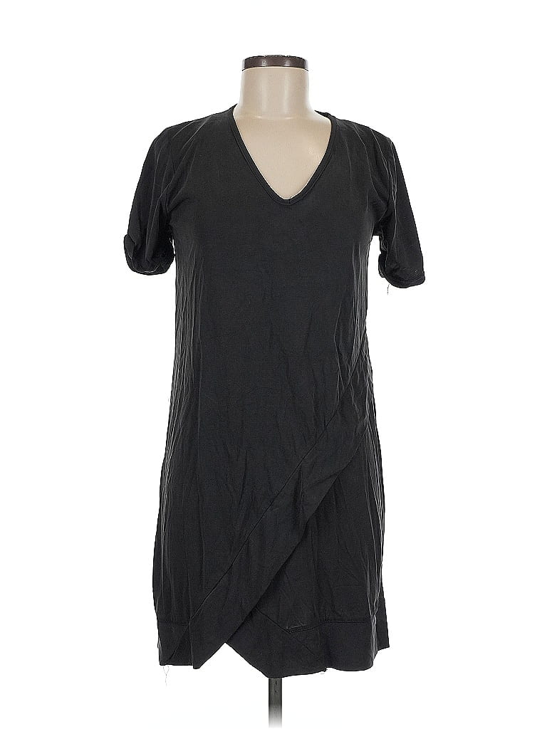 Pre-owned Thyme And Honey Casual Dress In Black