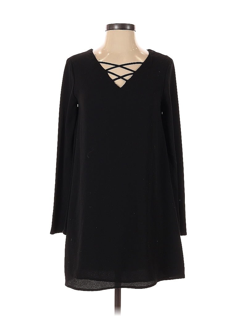 Pre-owned Xhilaration Casual Dress In Black