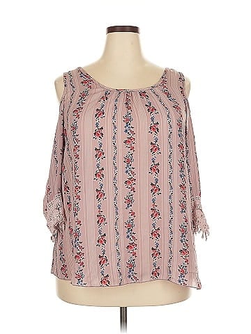 Persaya 3/4 Sleeve Blouse (view 1)