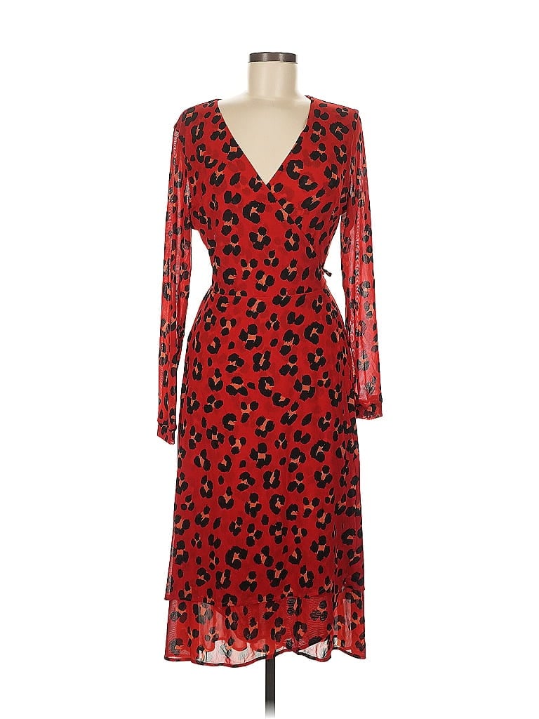 Click to view more detailed imagery on our partner's website Pre-owned Cabi Cocktail Dress In Red