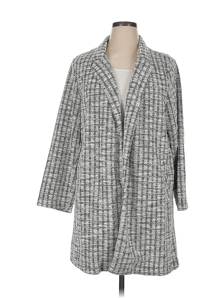 Click to view more detailed imagery on our partner's website Pre-owned Melloday Coat In Gray