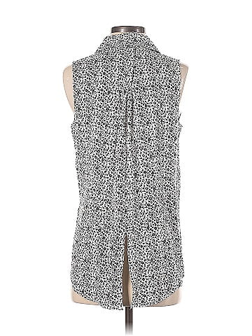 Velvet Heart Sleeveless Button-Down Shirt (view 2)