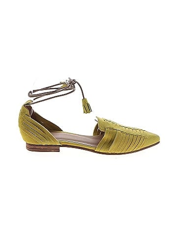 Huma Blanco Flats (view 1)