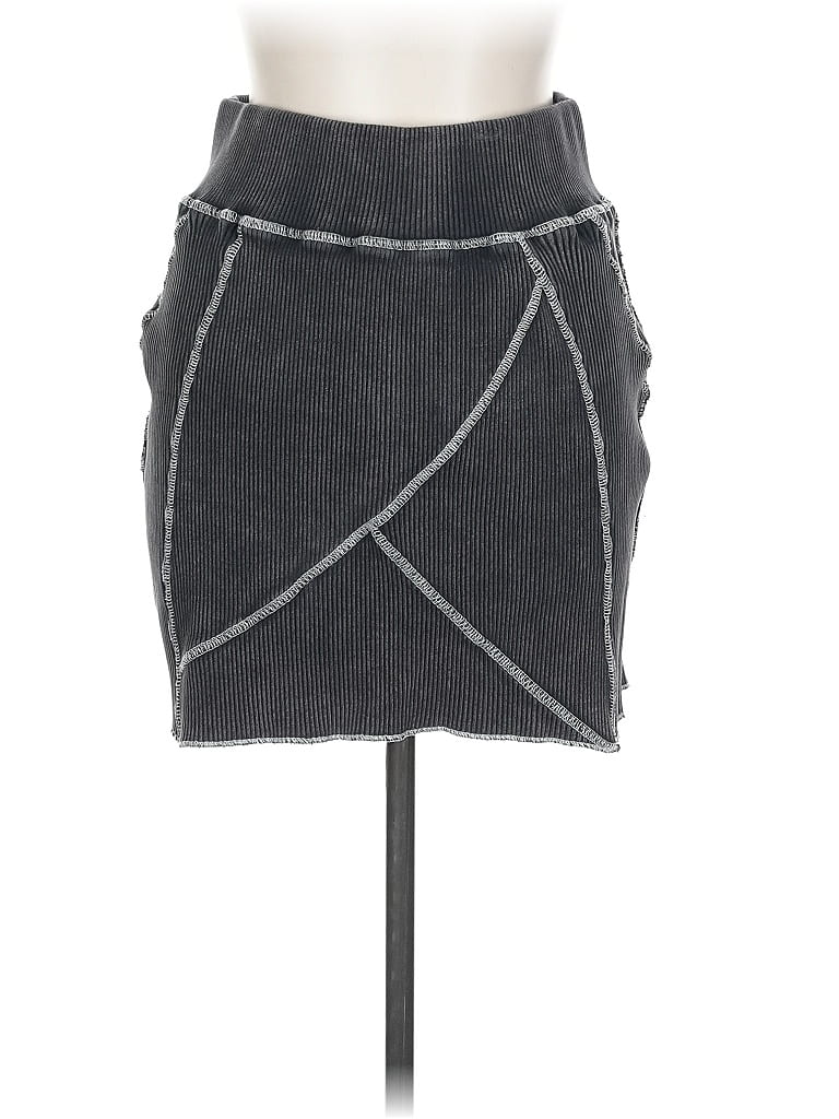 Click to view more detailed imagery on our partner's website Pre-owned Ashley Stewart Casual Skirt In Gray