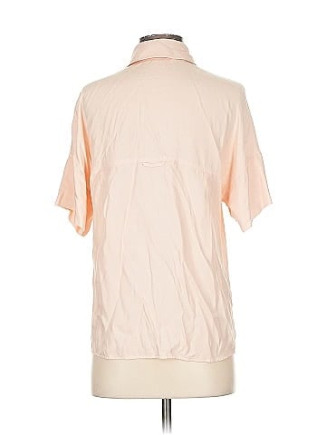 Vince. Short Sleeve Silk Top (view 2)