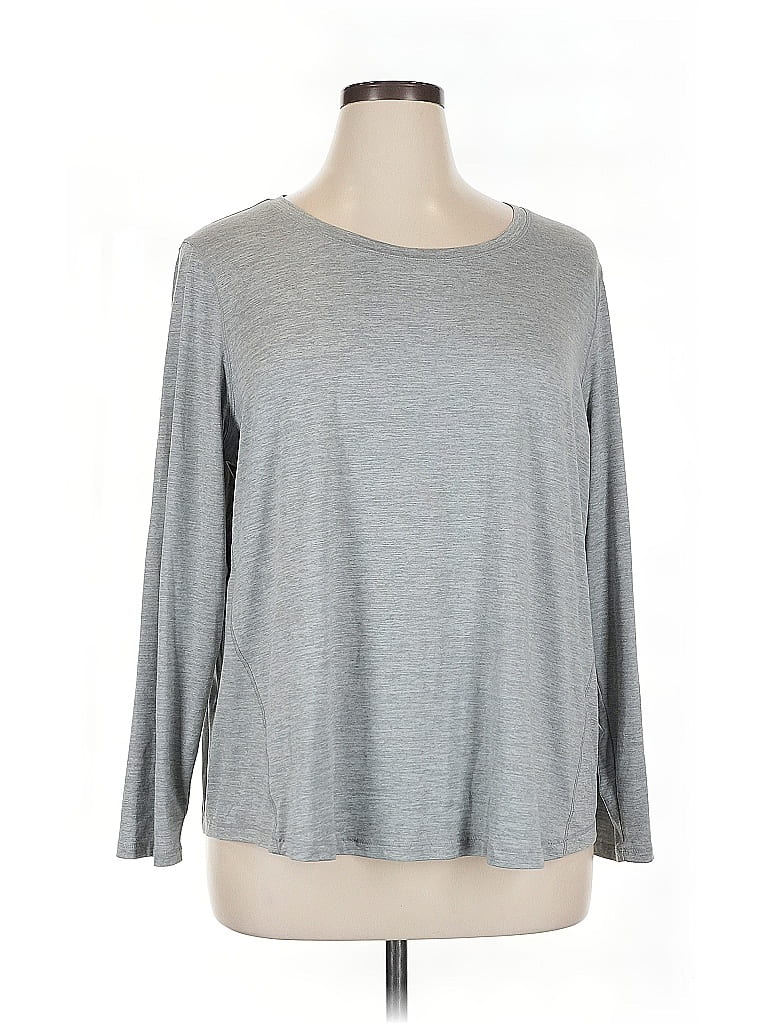 Pre-owned Yogalicious 3/4 Sleeve T-shirt In Gray