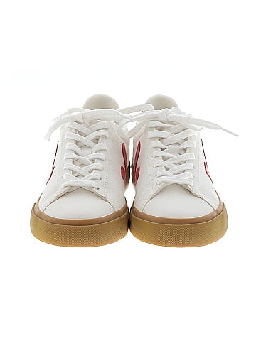 VEJA Sneakers (view 2)