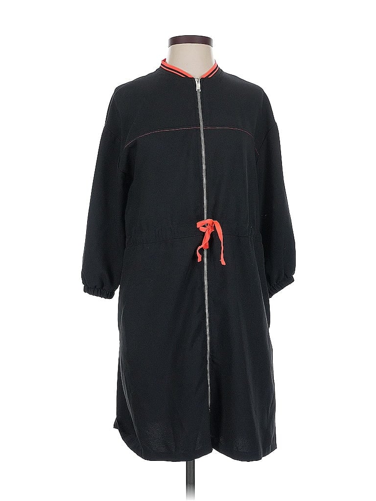 Click to view more detailed imagery on our partner's website Pre-owned Zara Casual Dress In Black