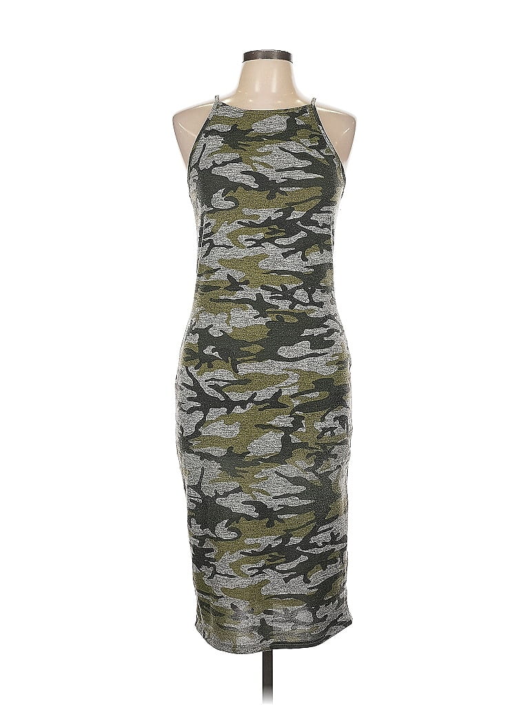 Pre-owned Atmosphere Cocktail Dress In Green