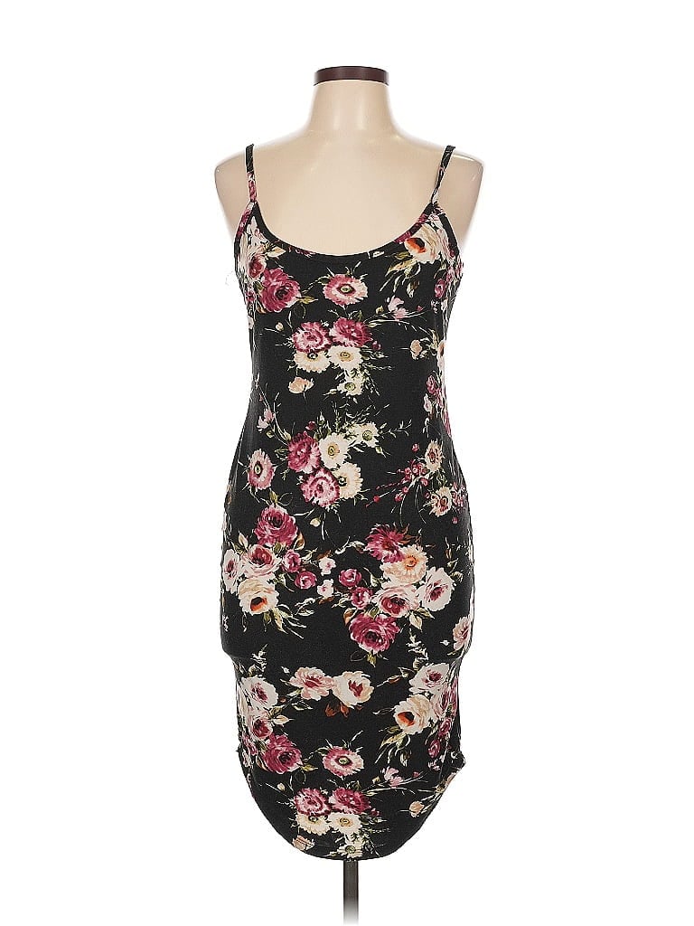 Click to view more detailed imagery on our partner's website Pre-owned Rue21 Cocktail Dress In Black
