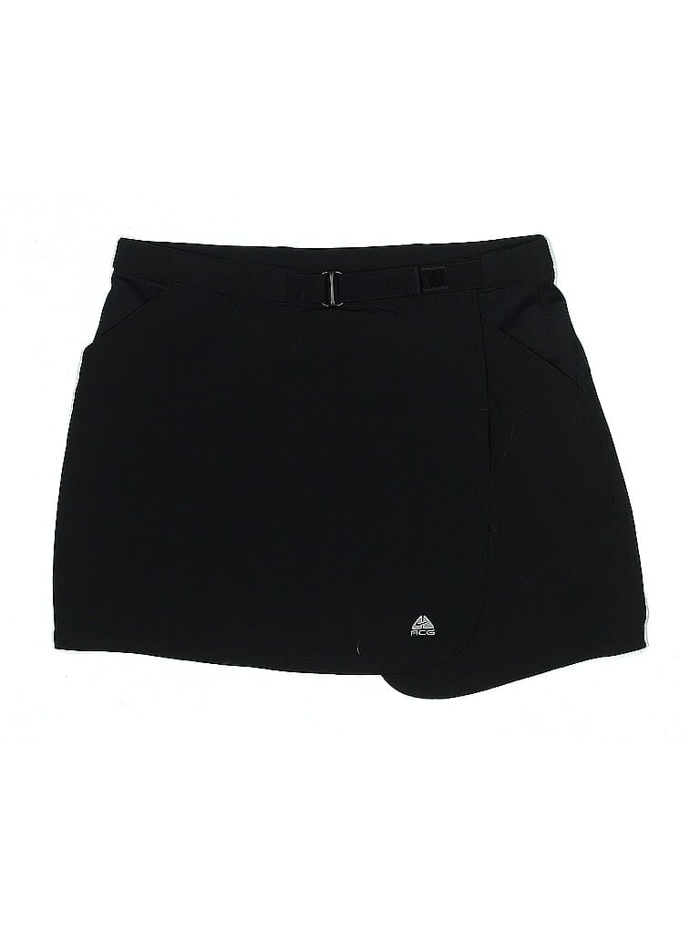 Click to view more detailed imagery on our partner's website Pre-owned Nike Active Skort In Black