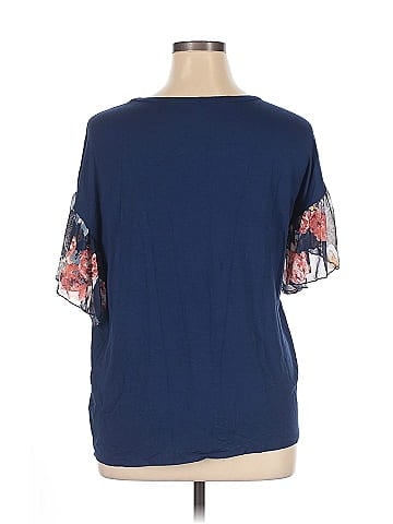 Kim & Cami Short Sleeve T-Shirt (view 2)