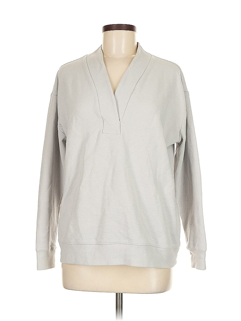 Click to view more detailed imagery on our partner's website Pre-owned Lands' End Long Sleeve Top Gray V Neck Tops