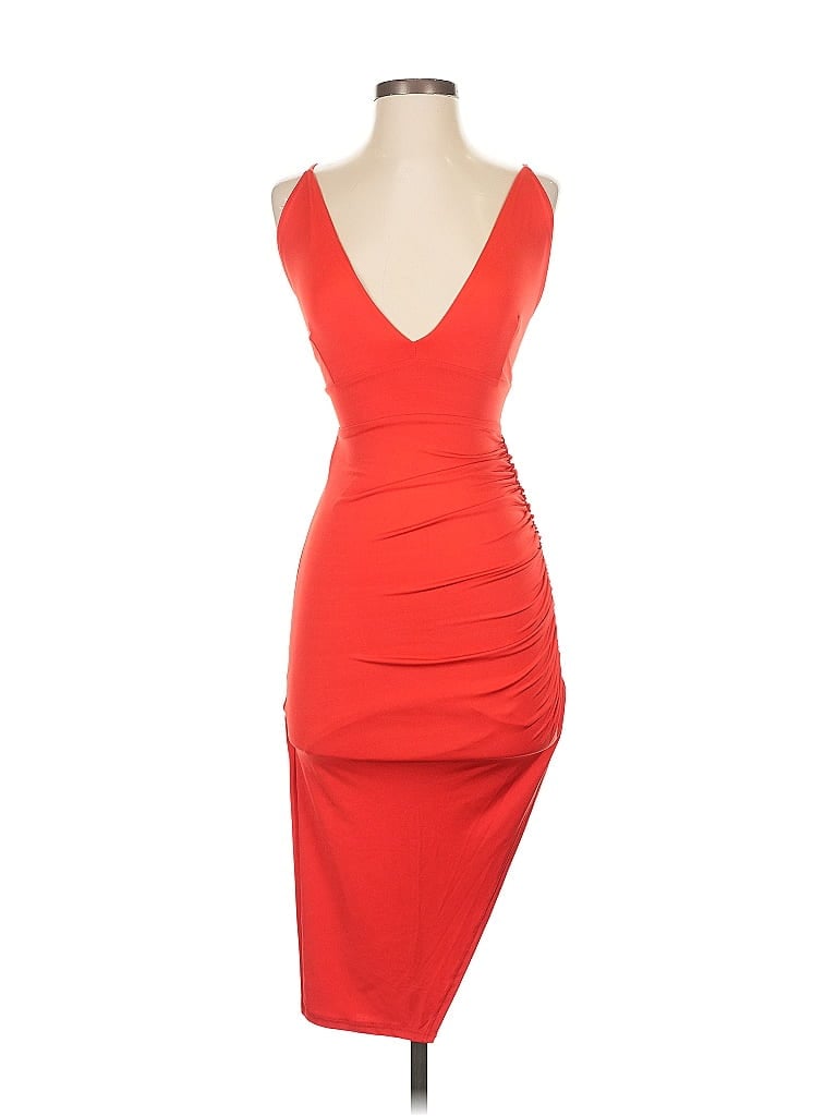 Click to view more detailed imagery on our partner's website Pre-owned Windsor Cocktail Dress In Red