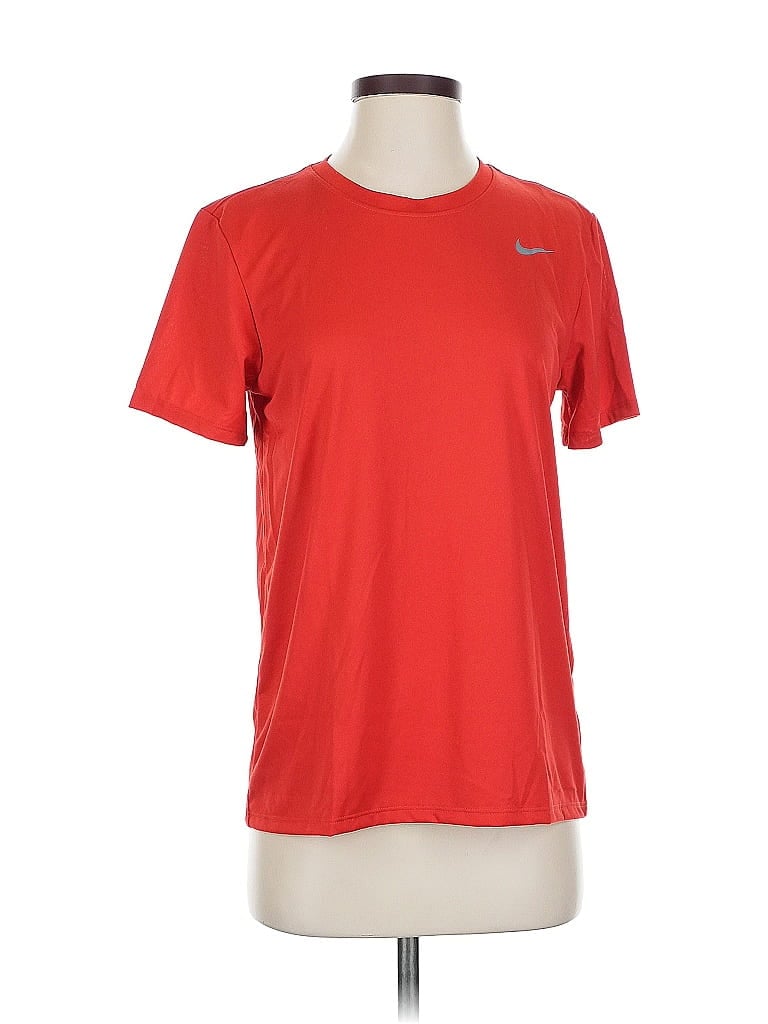 Pre-owned Nike Active T-shirt In Red