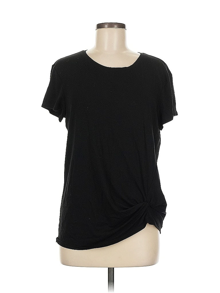 Click to view more detailed imagery on our partner's website Pre-owned Athleta Short Sleeve T-shirt In Black