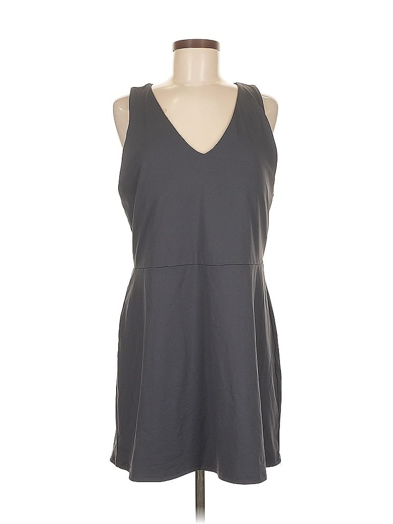 Pre-owned Fabletics Sleeveless T-shirt In Gray