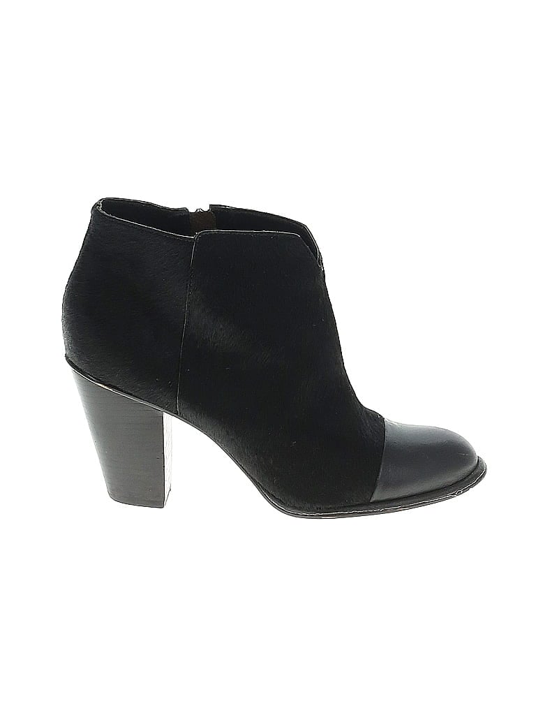 Click to view more detailed imagery on our partner's website Pre-owned Klub Nico Ankle Boots In Black