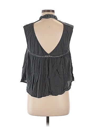 Melrose and Market Sleeveless Blouse (view 2)